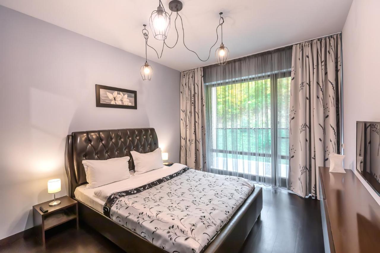Tampa Gardens Apartments - Adults Only Брашов Екстер'єр фото
