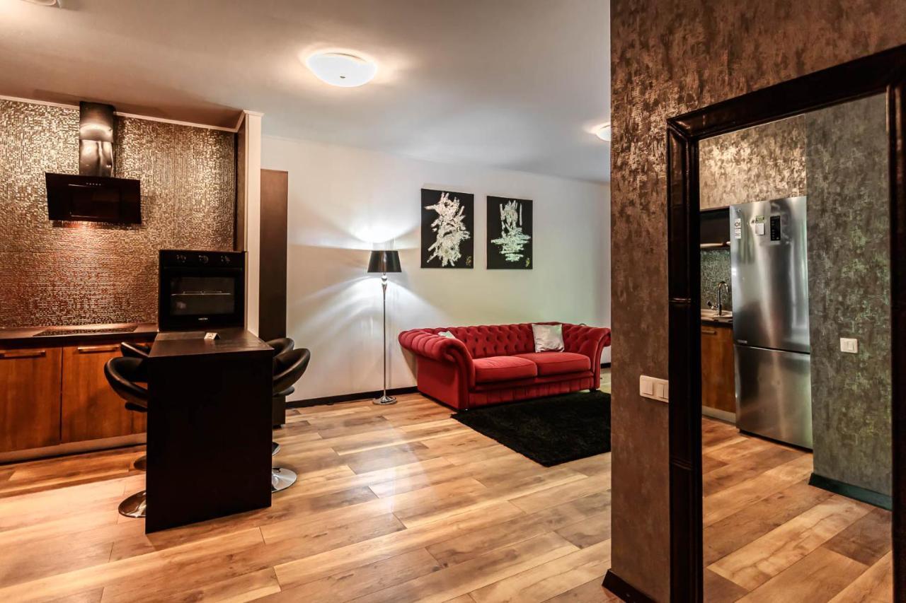 Tampa Gardens Apartments - Adults Only Брашов Екстер'єр фото