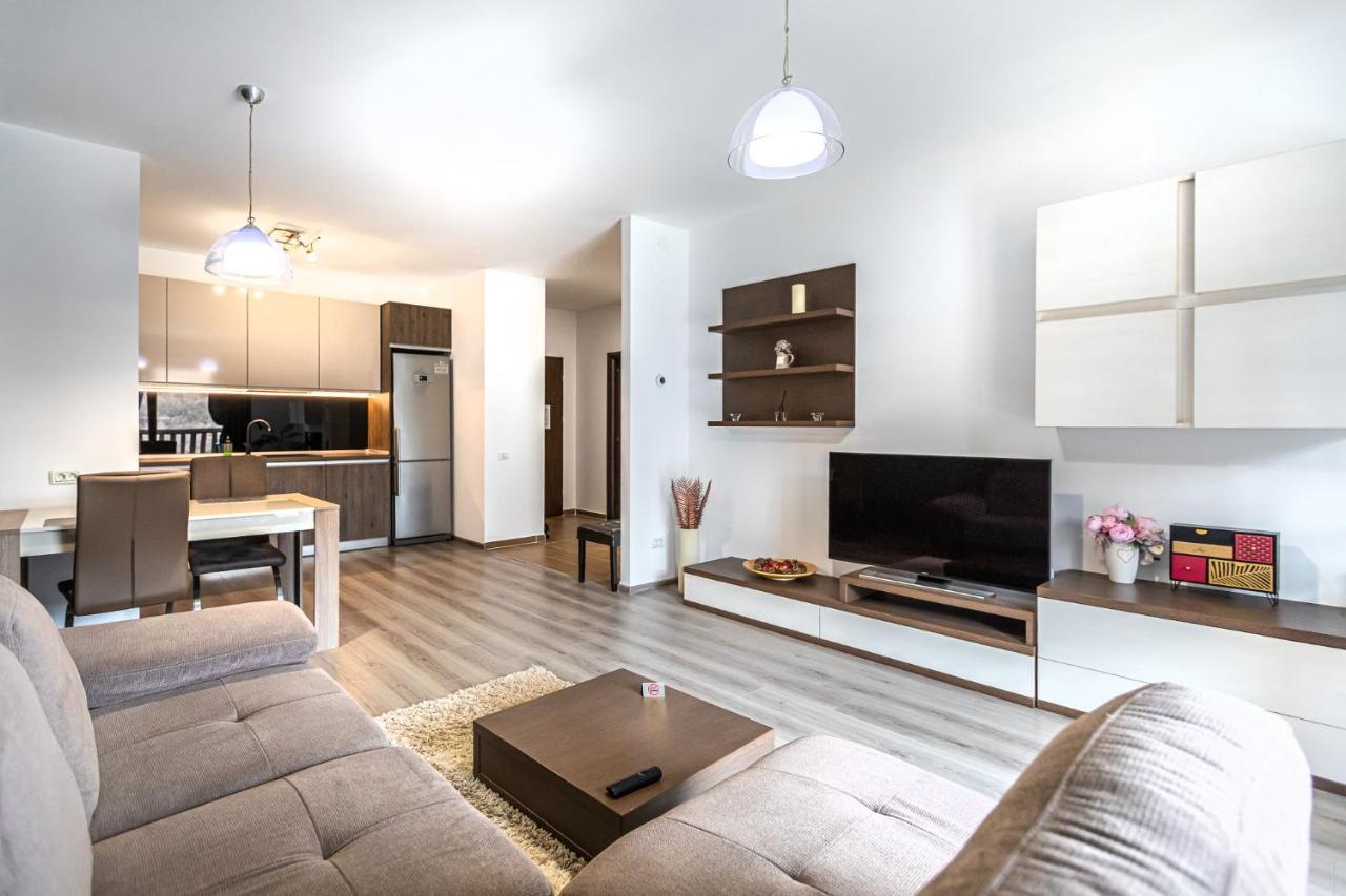 Tampa Gardens Apartments - Adults Only Брашов Екстер'єр фото