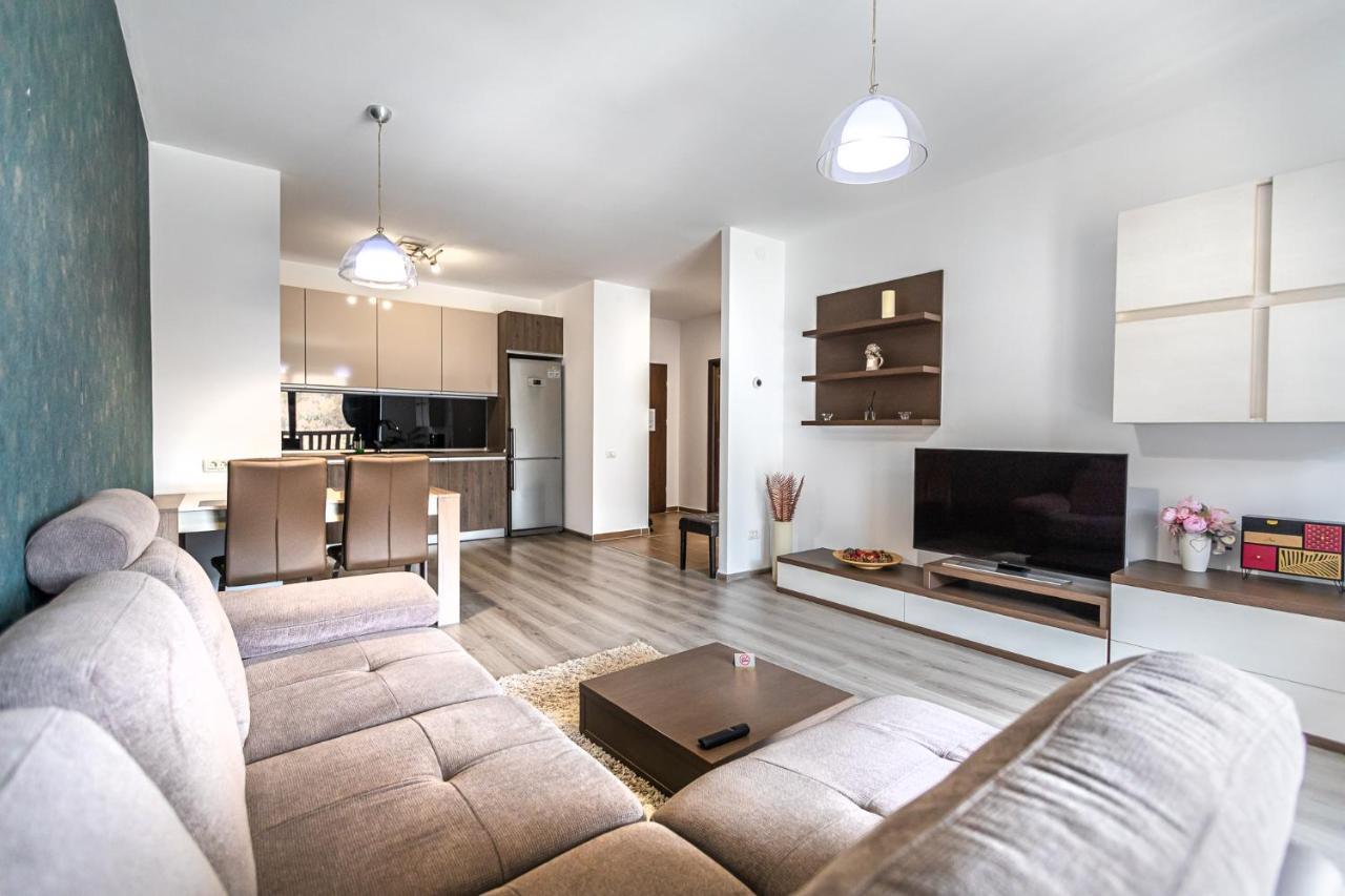 Tampa Gardens Apartments - Adults Only Брашов Екстер'єр фото