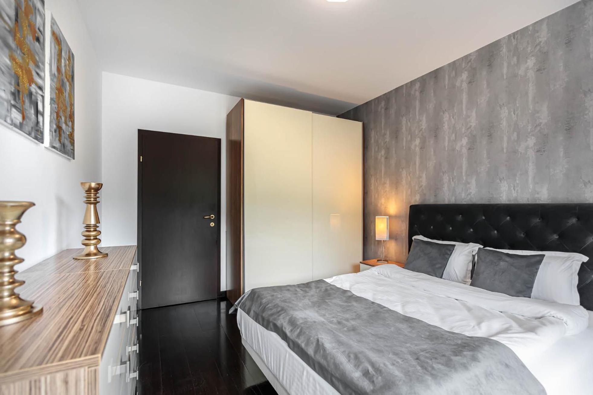 Tampa Gardens Apartments - Adults Only Брашов Екстер'єр фото