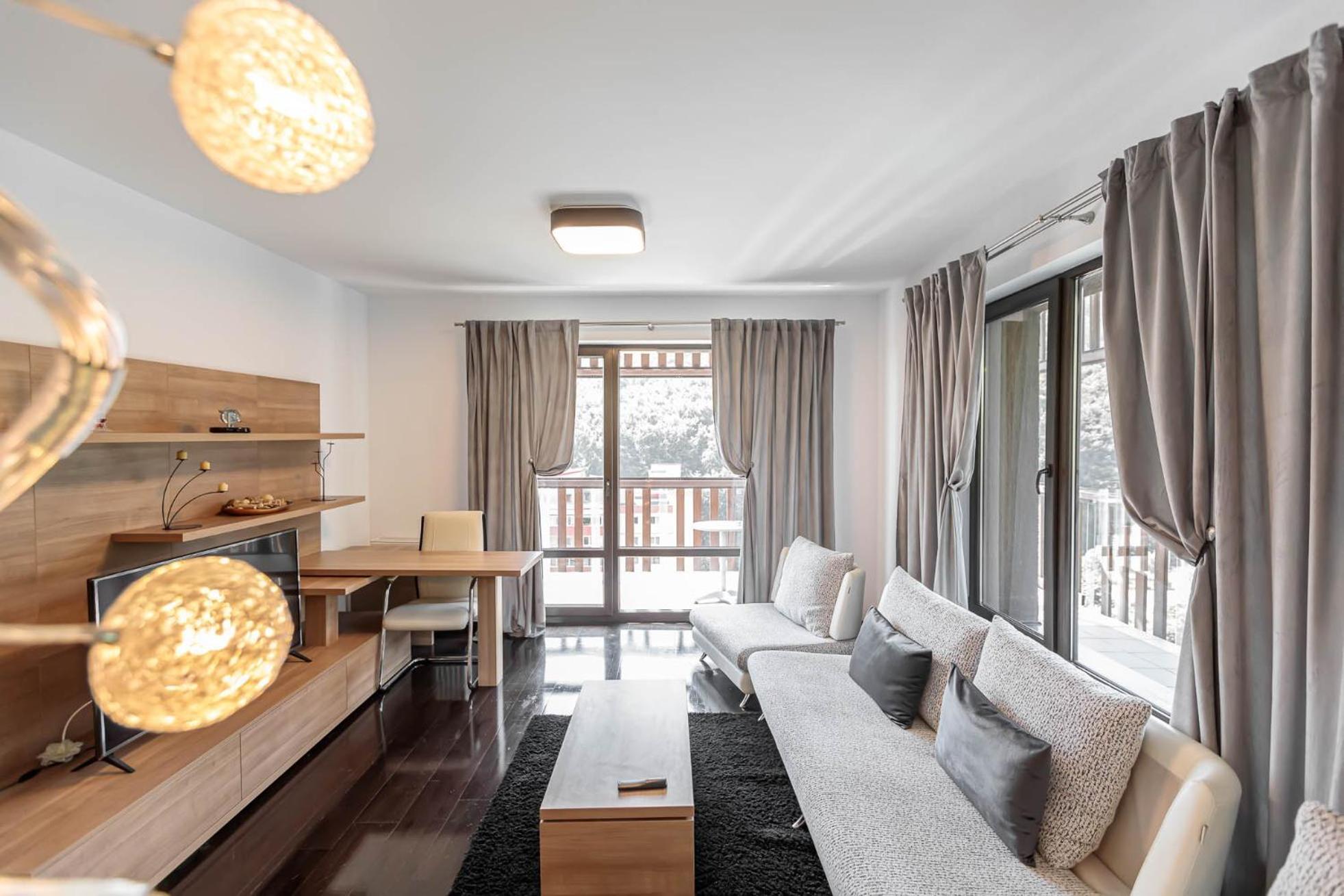 Tampa Gardens Apartments - Adults Only Брашов Екстер'єр фото
